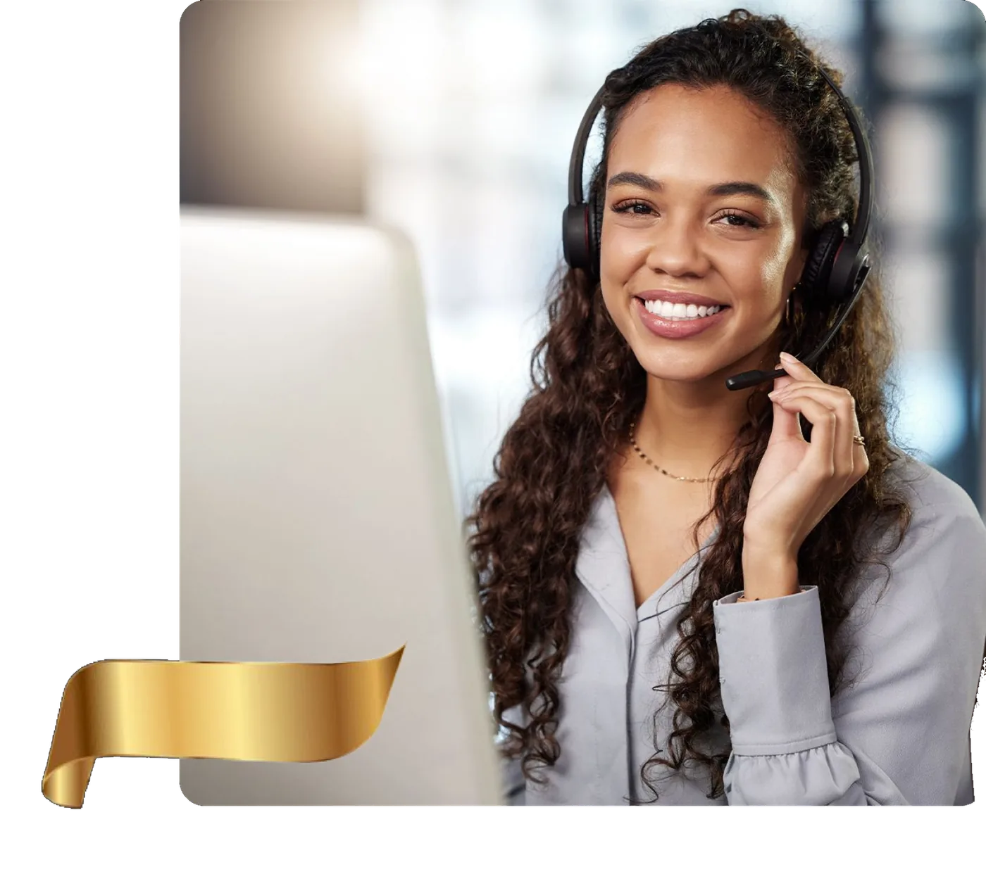 An AOME people solutions consultant on a support call